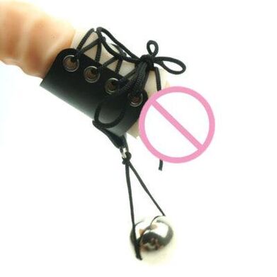 Hanging loads are a dangerous method of penis enlargement